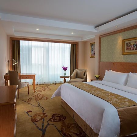Vienna Hotel Xi'An Railway Station Екстериор снимка