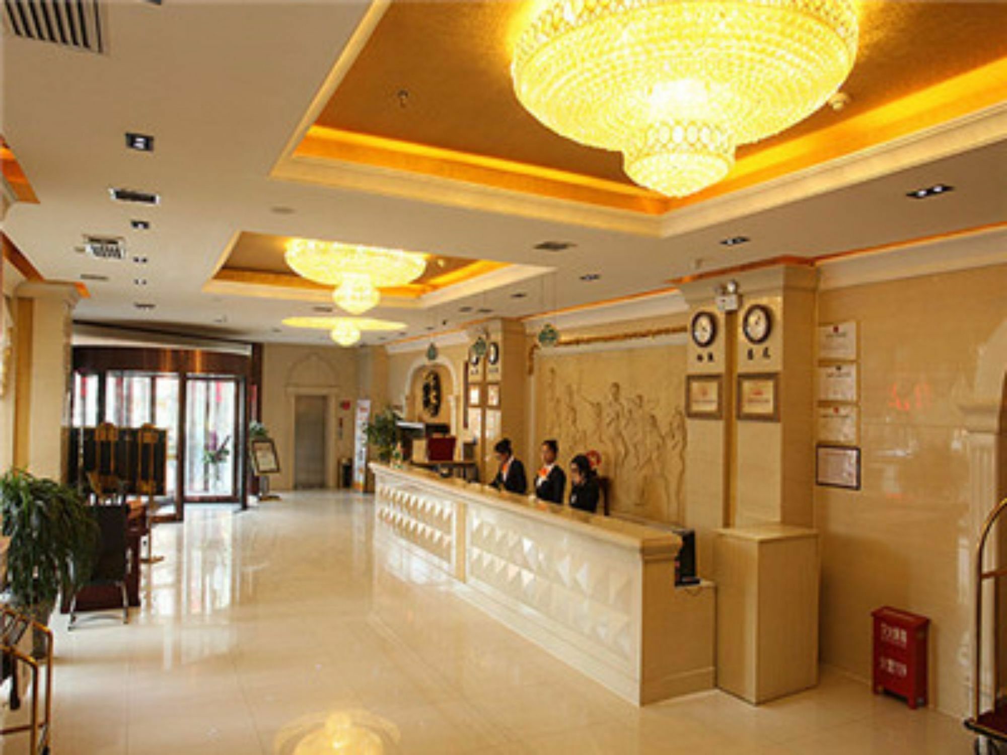 Vienna Hotel Xi'An Railway Station Екстериор снимка